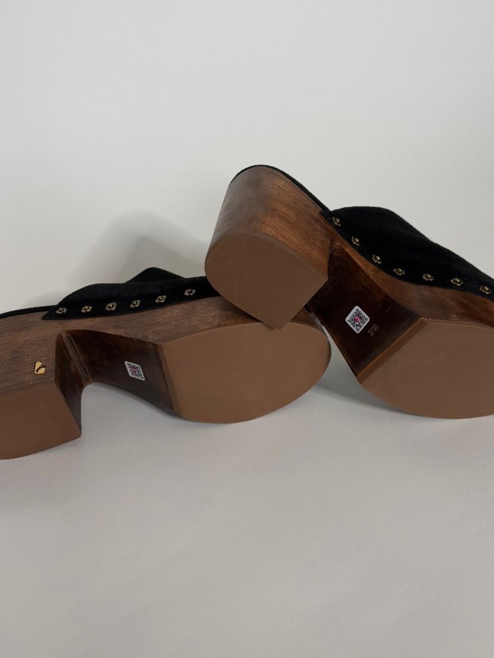 Larroude Miso Wooden Platform Clog In Black Suede - Picture 3 of 7
